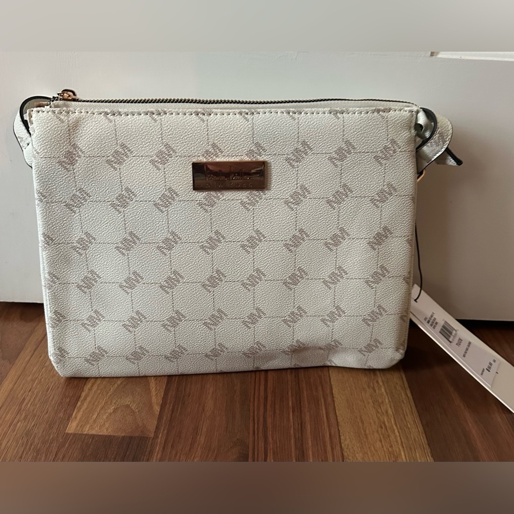 Nicole Miller Crème Gold Logo  Hardware Shoulder Crossbody Bag Purse & Pouch NWT
